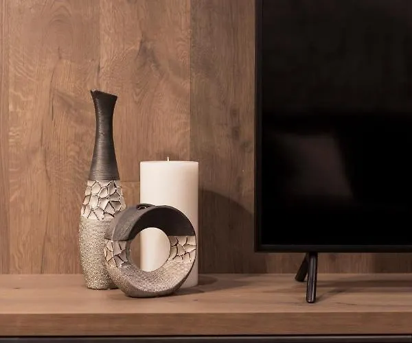 Residenz Fliana Deluxe Διαμέρισμα Mathon